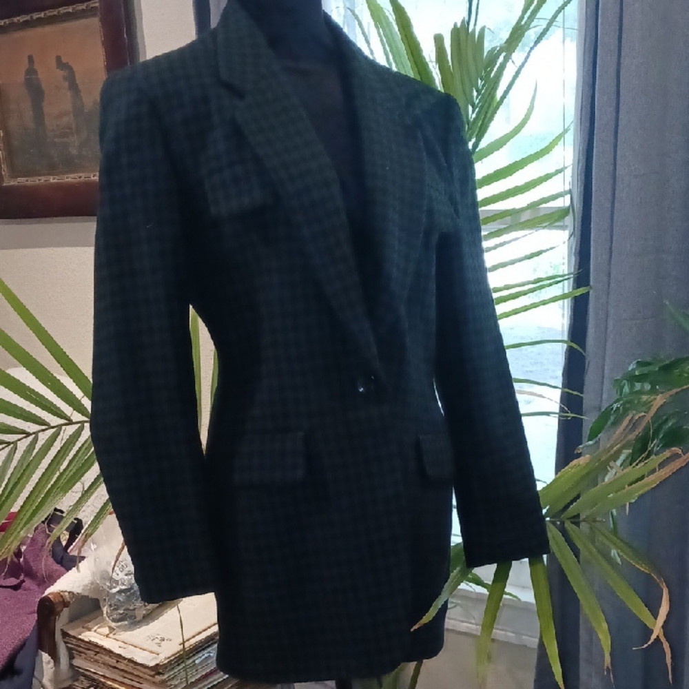 Jones New York Houndstooth  100% Worsted Wool-Blend Blaze, 4 Front Pockets,